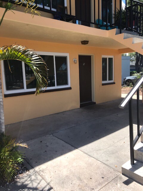 Foto principal - 411 S Nimbus Ave