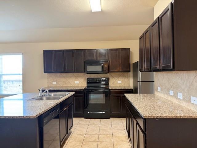 Building Photo - 6001 Roderick Dr