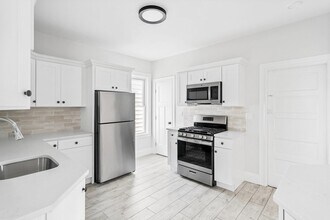 Building Photo - 33 Harbor View St