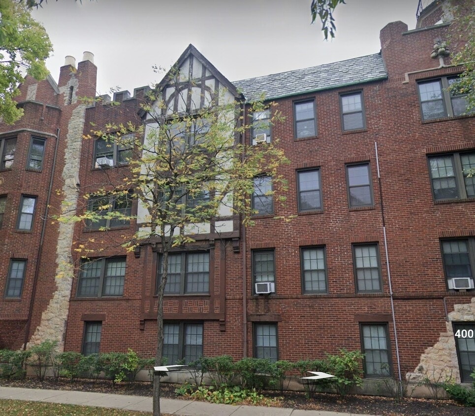 Foto principal - 1129 Washington St