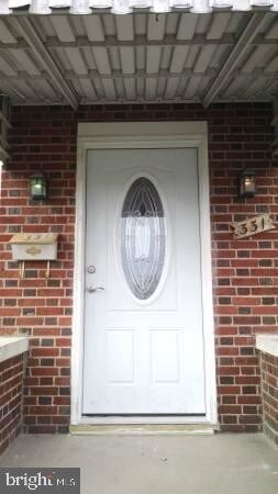 Primary Photo - 331 N Pleasant Valley Rd