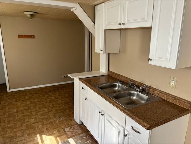 Foto del edificio - 3 Bedroom, 1 Bath Single Family Home