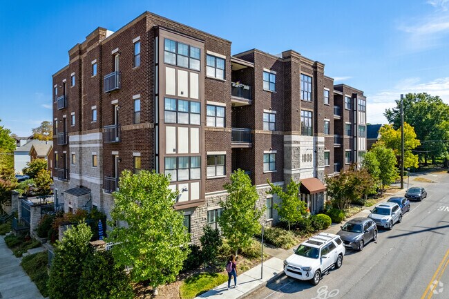Foto del edificio - 2151 Acklen Ave