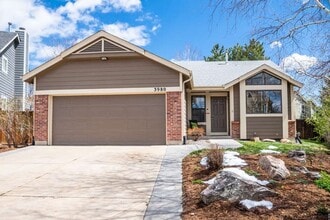 Building Photo - 3980 Dehesa Ct