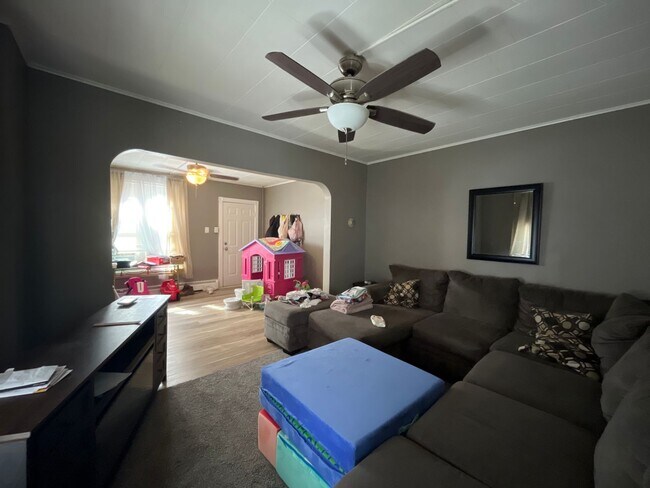Foto del edificio - Well-maintained 3-bedroom home in Southsid...