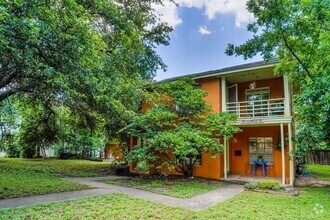 Building Photo - 1401 Ashwood Rd
