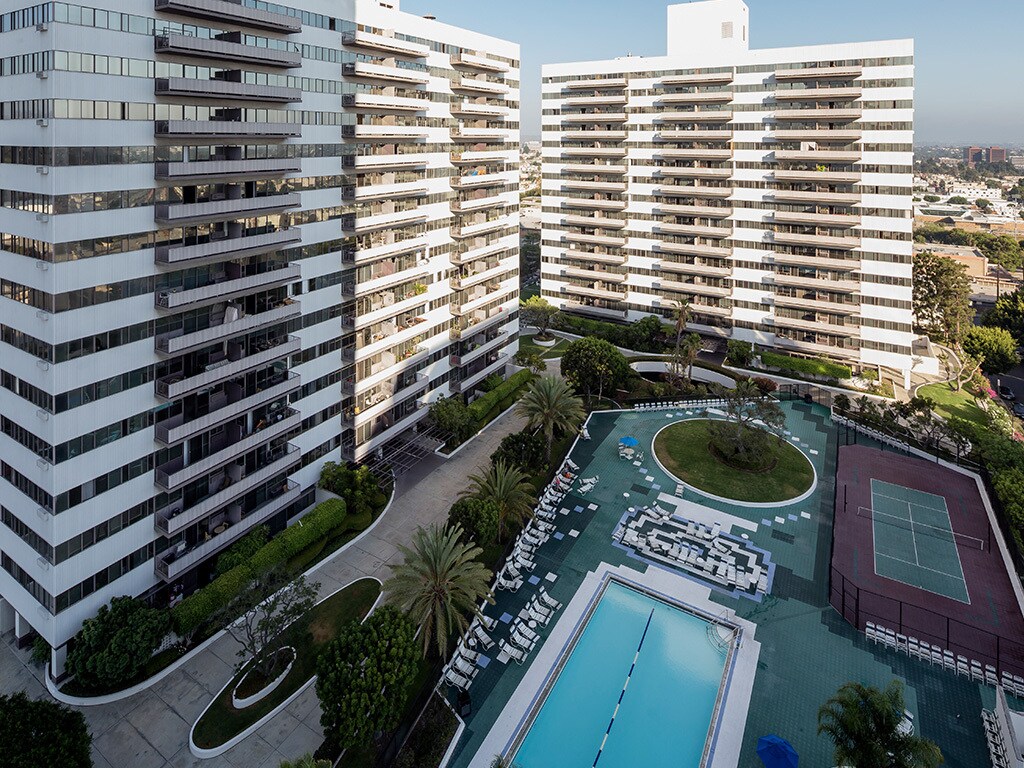 Barrington Plaza Apartments In Los Angeles Ca Westside Rentals