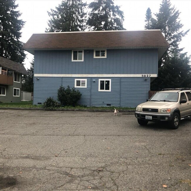 5827 204th St SW Unit D, Lynnwood, WA 98036 Condo for Rent in