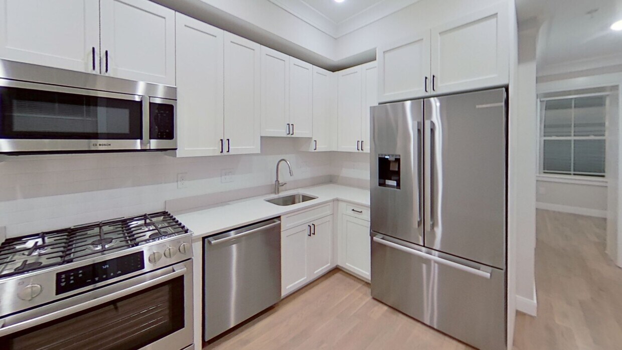 Foto principal - 47 Englewood Ave