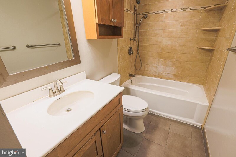 Foto principal - 20 Burbage Ct