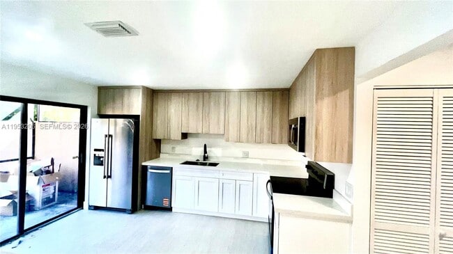 Building Photo - 6637 NW 178th Terrace