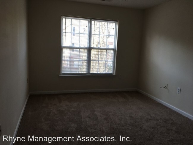 Building Photo - 4800 Avenida Del Sol Dr