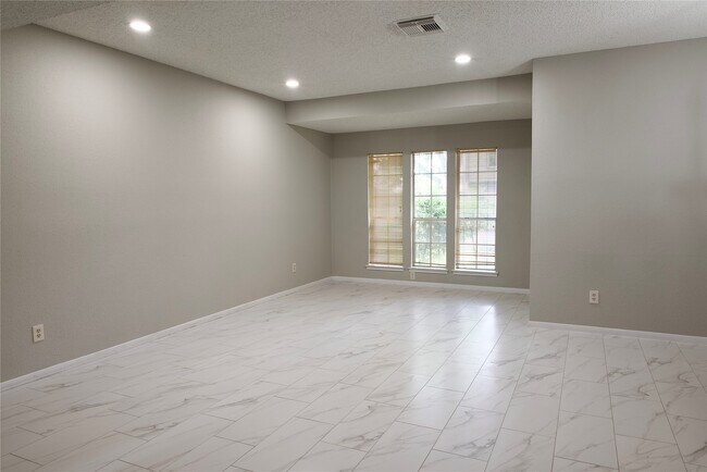 Foto del edificio - 3418 Green Fields Dr