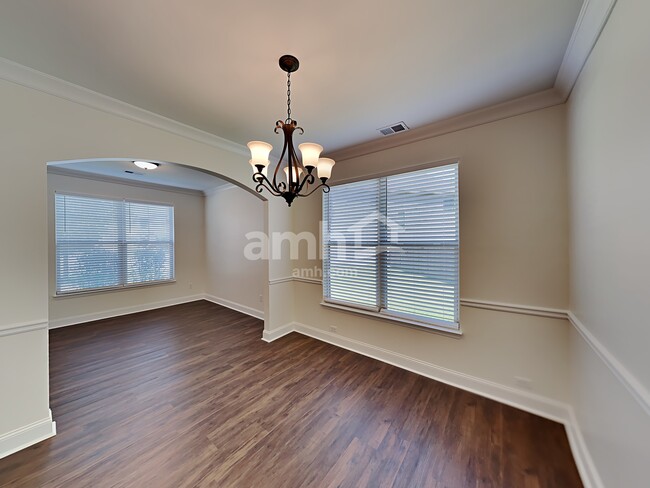 Building Photo - 44 Brookhill Ct