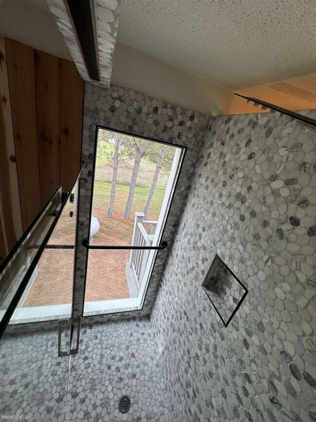 Foto del edificio - 2 br, 1 bath House - 1414 Stoney Brook Road