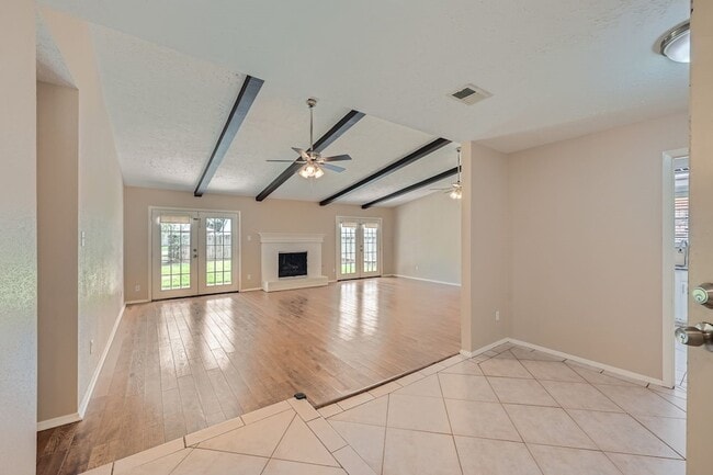 Foto del edificio - 9506 Landry Blvd