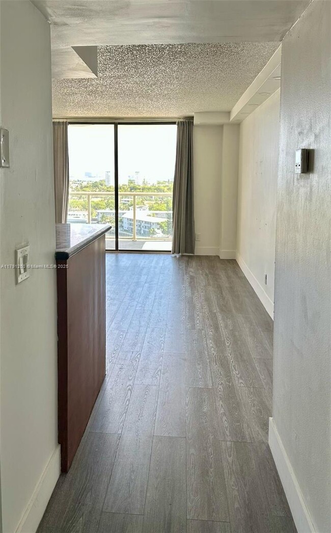 Building Photo - 13499 Biscayne Blvd