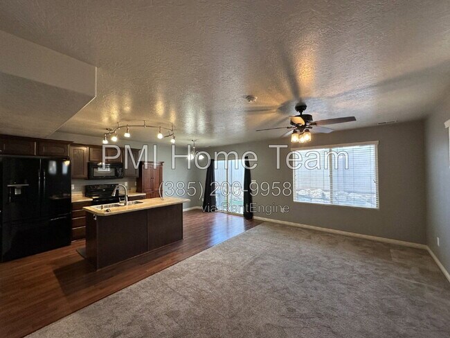 Foto del edificio - 2414 Andover St