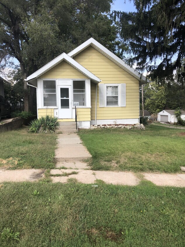 Primary Photo - 4602 Larimore Ave