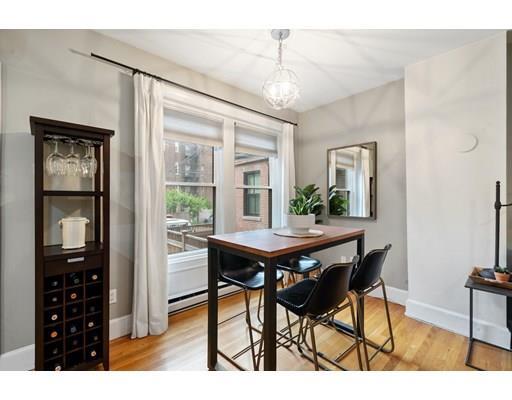 Building Photo - 16 Claremont Park