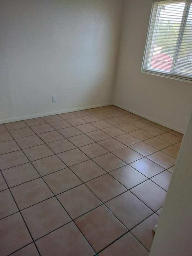 Foto del edificio - 3221 W Melvin St