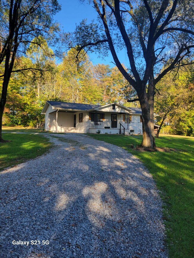 Foto del edificio - 508 Richards Cemetery Rd