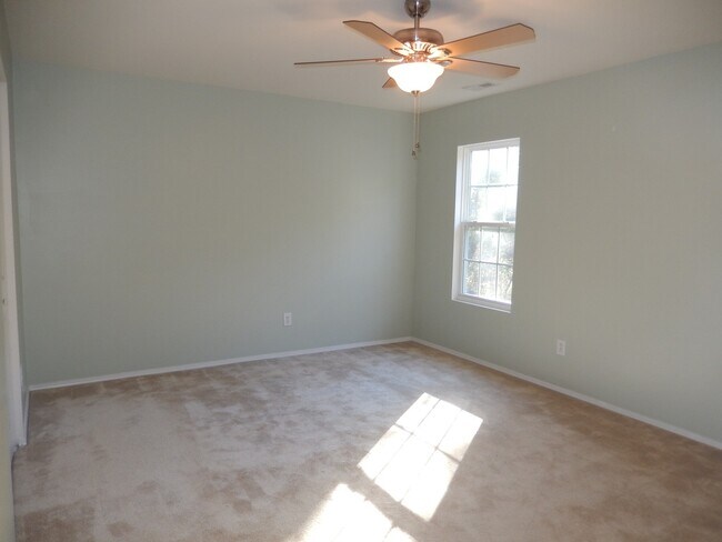 Building Photo - 1009 Lockberry Ct