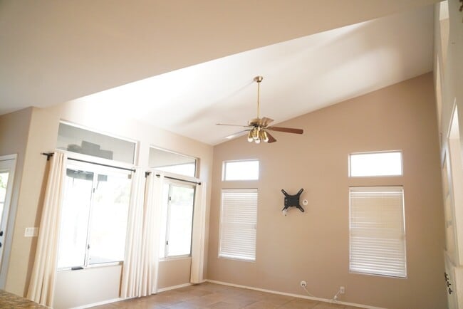 Photo - Beautiful Chandler Rental Dobson & Ray House