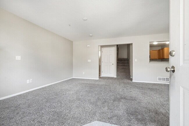 Foto del edificio - $1,840.95 - 2-bed/2.5-bath Townhome in Longmont