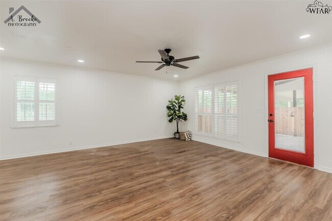 Foto del edificio - 3032 Barrywood Dr