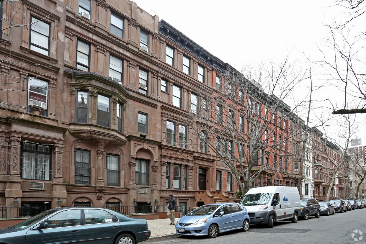 Primary Photo - 32 W 88th St