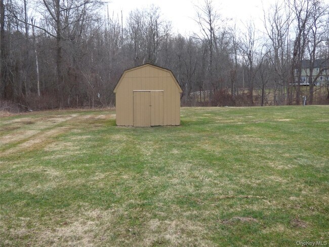 Foto del edificio - 2944 NY-17K