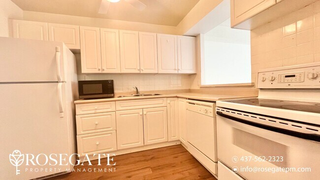 Photo du bâtiment - Spacious 2-Bedroom, 2-Bath Condo in Kitche...
