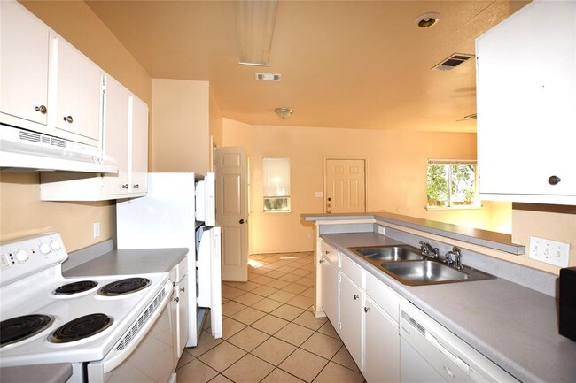 Building Photo - 838 Sagewood Trail