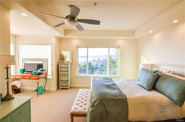 Master bedroom - 520 Chaney Ave