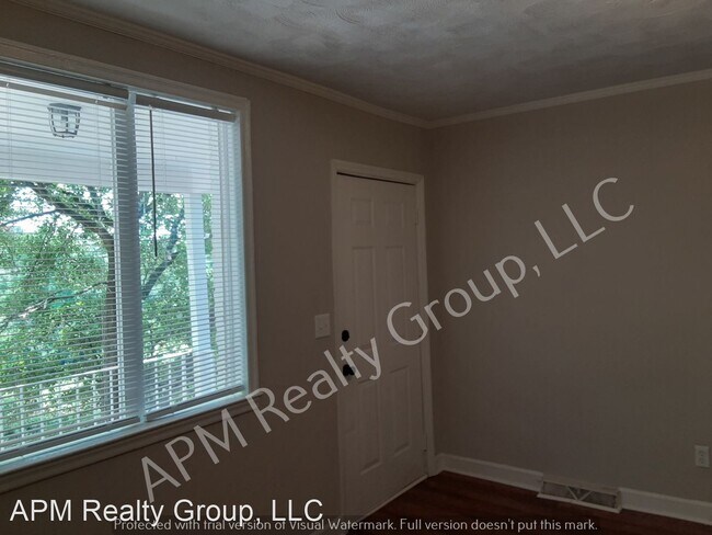 Building Photo - 3 br, 1 bath House - 99 Dundee Lane