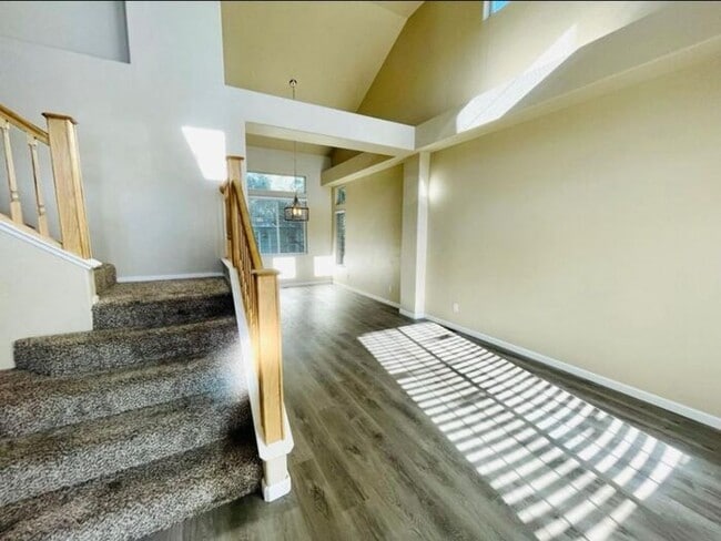 Building Photo - 3200 Fairlands Ct