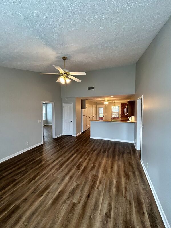 Foto del edificio - 2836 Roscommon Dr