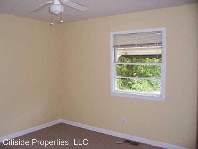 Building Photo - 3 br, 1 bath House - 3518 Fairlane Dr NW