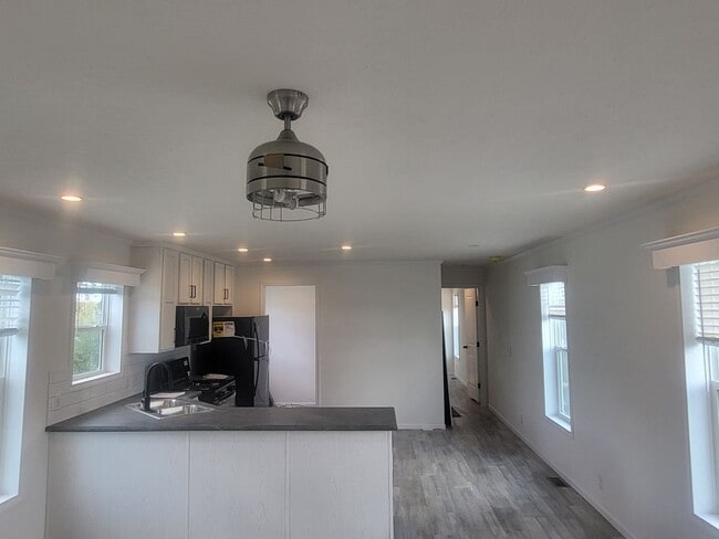 Foto del edificio - 43 Partridge Ln