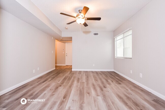 Building Photo - 4013 N Compass Rose Way