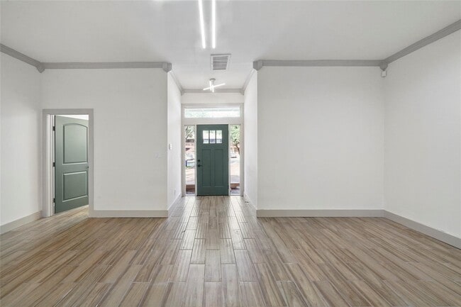 Building Photo - 3010 Winding Way