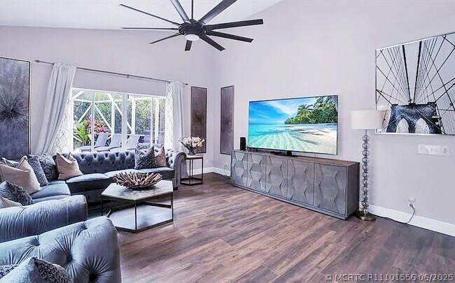 Foto del edificio - 15835 Meadow Wood Dr