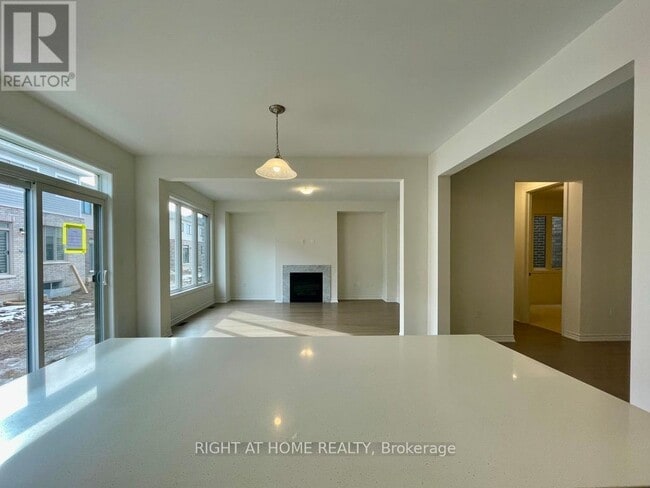 Building Photo - 64 Gemini Dr