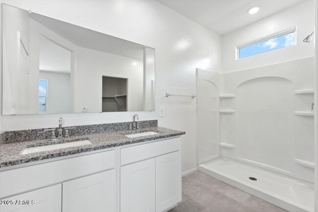 Building Photo - 1597 E Squire Dr