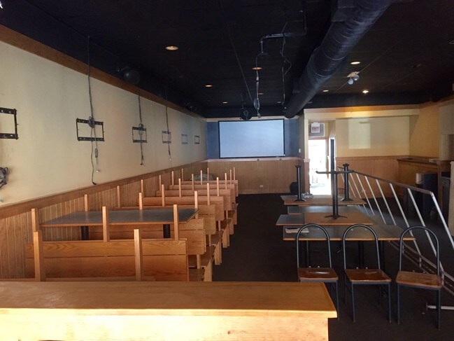 Interior Photo - 2464 N Lincoln Ave