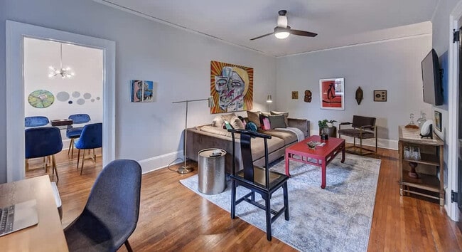 Building Photo - 518 Lamar Ave