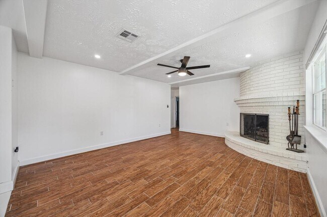 Foto del edificio - 5731 S Braeswood Blvd