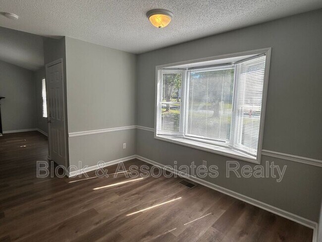 Photo - 408 Prince Haven Ln House