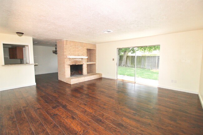 Foto del edificio - 10402 Gulfstream Ln